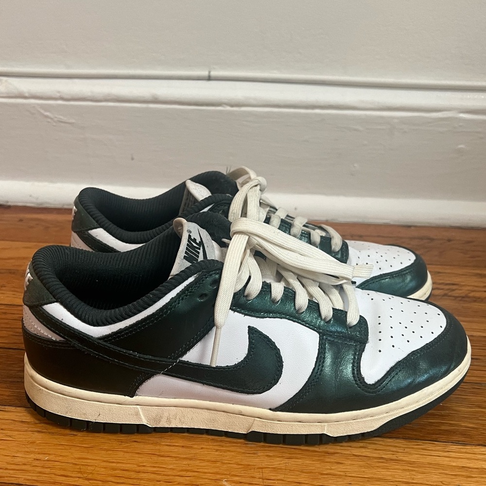 Nike Womens Dunk Low Vintage Green Women's
